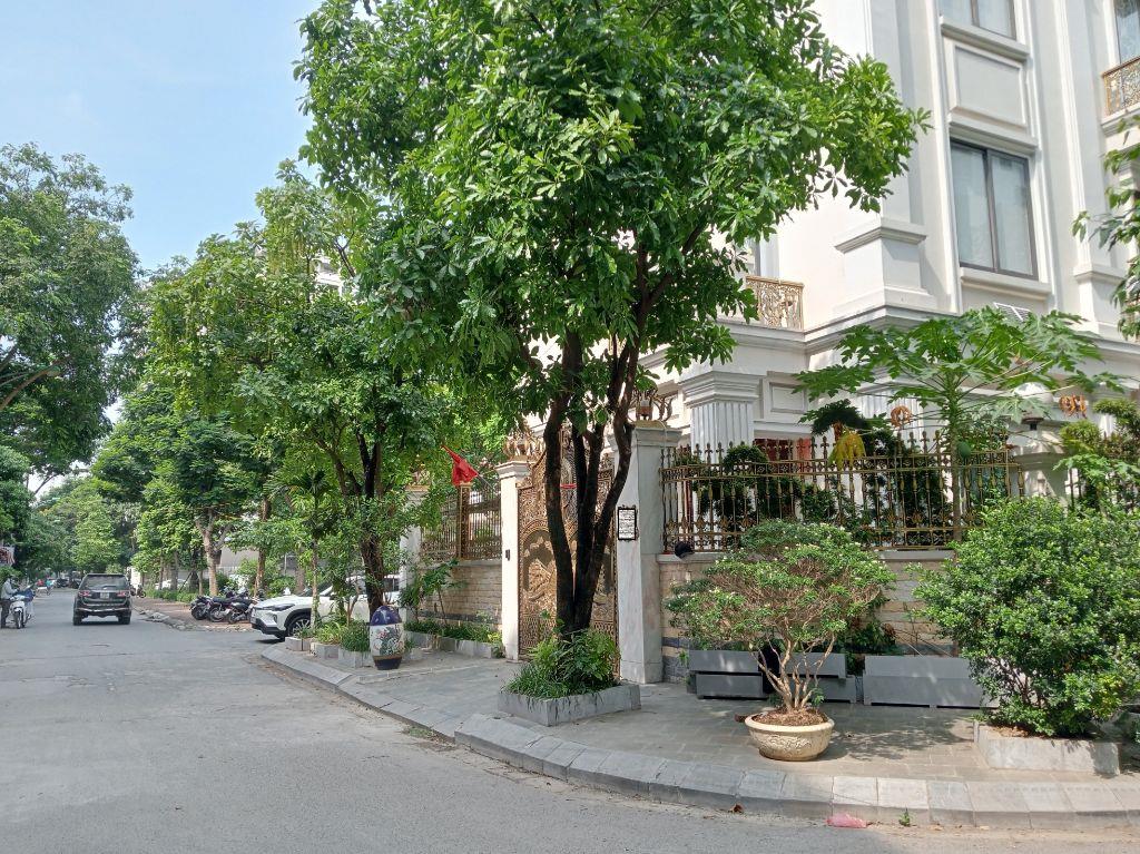 Bán Biệt Thự nhà vườn đơn lập ven hồ Hoàng Mai 198m² đất – Mặt tiền 12m – 60 tỷ