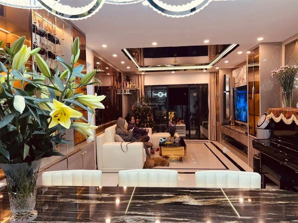 Bán căn hộ chung cư 170 đê la thành 98m 2pn giá 9 tỷ