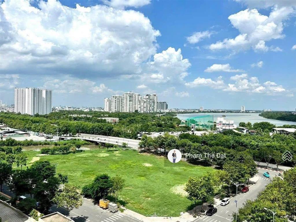 1pn giá 5,6 tỷ view sông tầng cao thương lượng trực tiếp chủ nhà. em đạt hỗ trợ coi nhà thực tế.