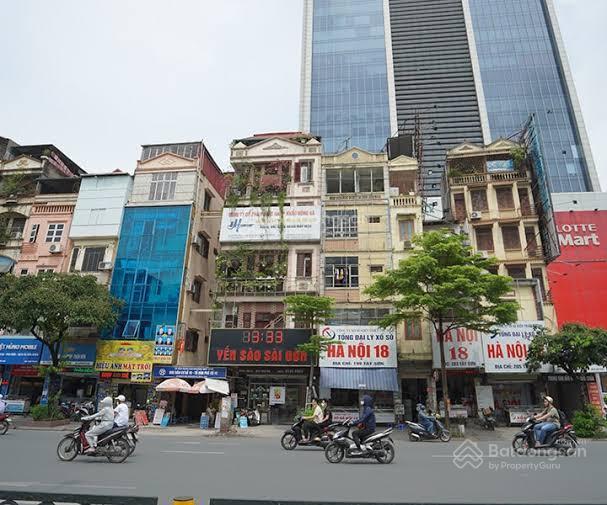 Chính chủ bán nhà mặt phố phạm văn đồng, làm văn phòng, kinh doanh đẹp, nhà vuông vắn kiên cố