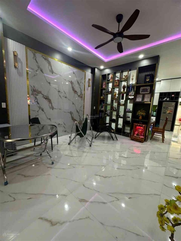 Nhà đẹp cách nguyễn thị định chỉ 100m, đường ô tô chạy, khu dân trí cao, dt 106m giá 10 tỷ nhỉnh