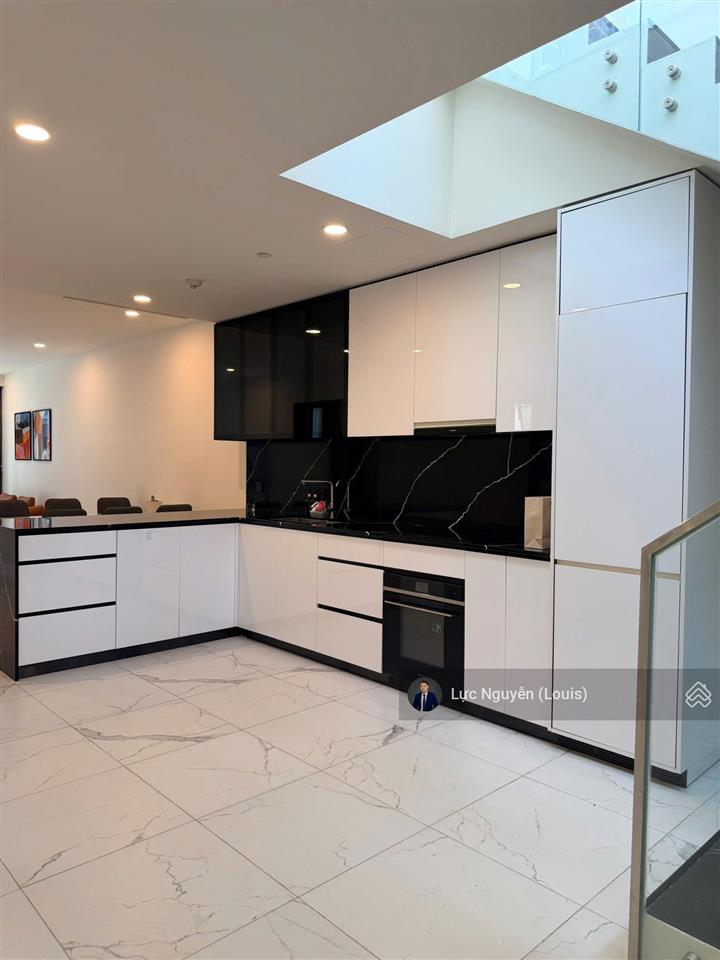 Louis bán căn galleria 3pn sân vườn diện tích rộng đã có sổ giá 35 tỷ