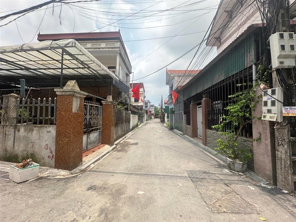 Siêu phẩm, đất sóc sơn 100m mt 6m, sổ đỏ full thổ cư, ô tô tránh, giá chỉ 8** tr