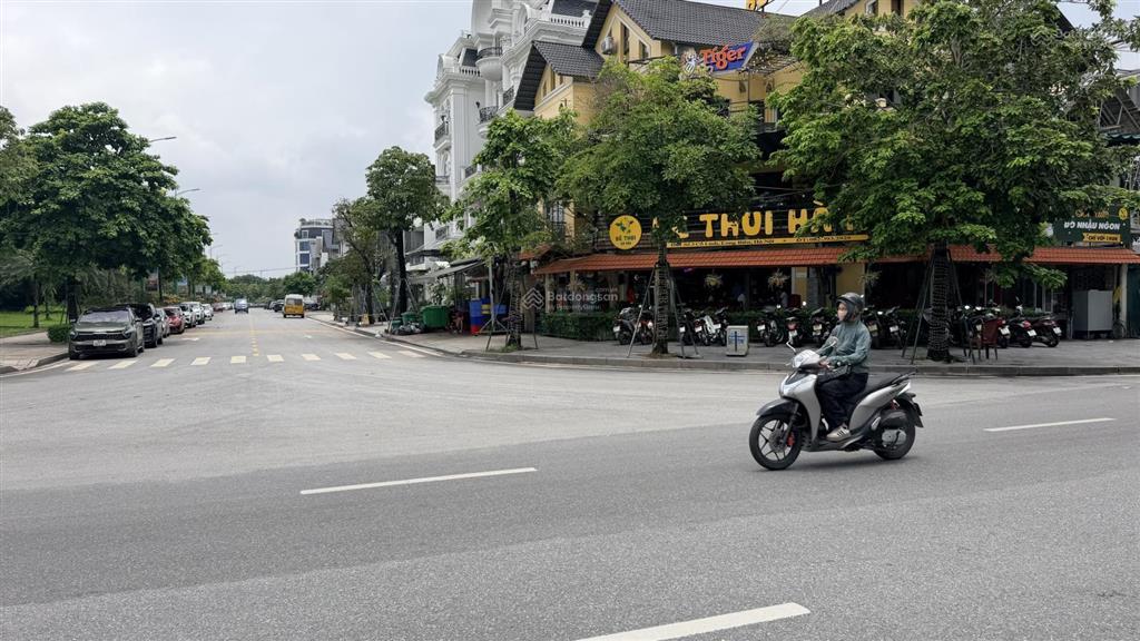 Bán mảnh đất phố tư đình khu a38 250m2 mặt tiền 9m hàng xóm biệt thự liền kề himlam 2 thoáng