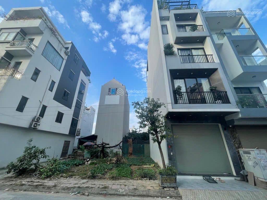 Siêu phẩm, đất chương mỹ view hồ 86m2 mt 6m, lô góc, sổ đỏ full thổ cư, ôtô tránh, giá chỉ 1,x tỉ