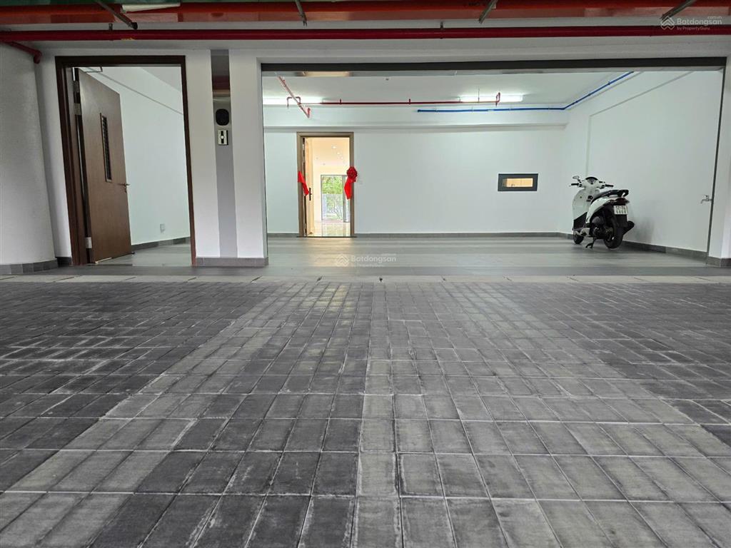 Bán sky linked villa celadon city 190m²/3pn/2wc nội thất cơ bản có garage trong nhà. 11,5 tỷ