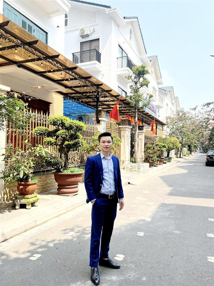 Em bán căn biệt thự đông trù. mặt tiền 12 mét. gần triển lãm quốc gia và vin cổ loa hướng mát