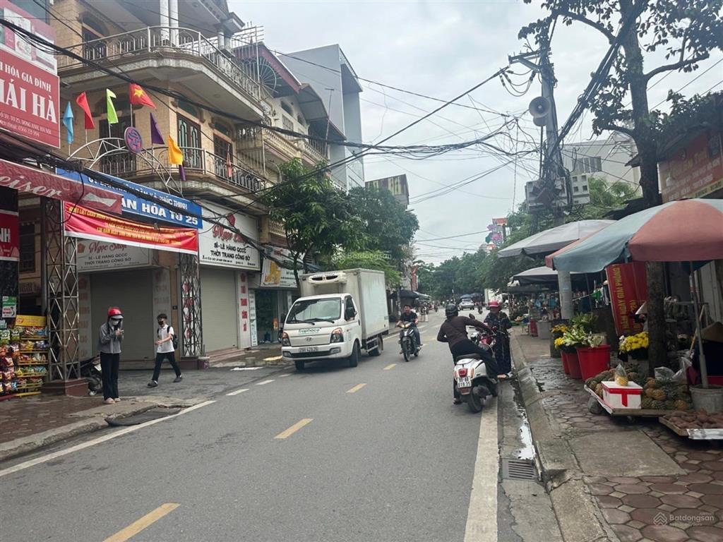 Ngõ thông ô tô vào tận đất diện tích 95m, mặt tiền rộng 7.6m an cư đẳng cấp. vị trí tại phúc thịnh