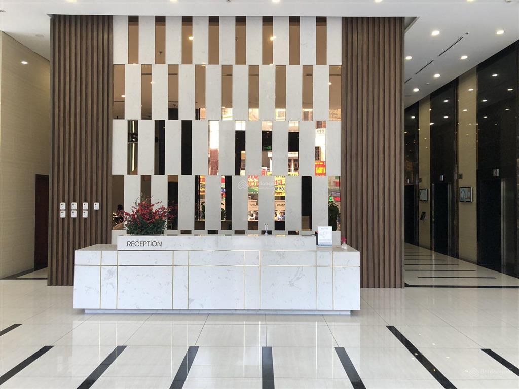 Bán căn 2 phòng ngủ 100m² giá 7,8 tỷ, full nội thất, giá tốt nhất tòa discovery 302 cầu giấy