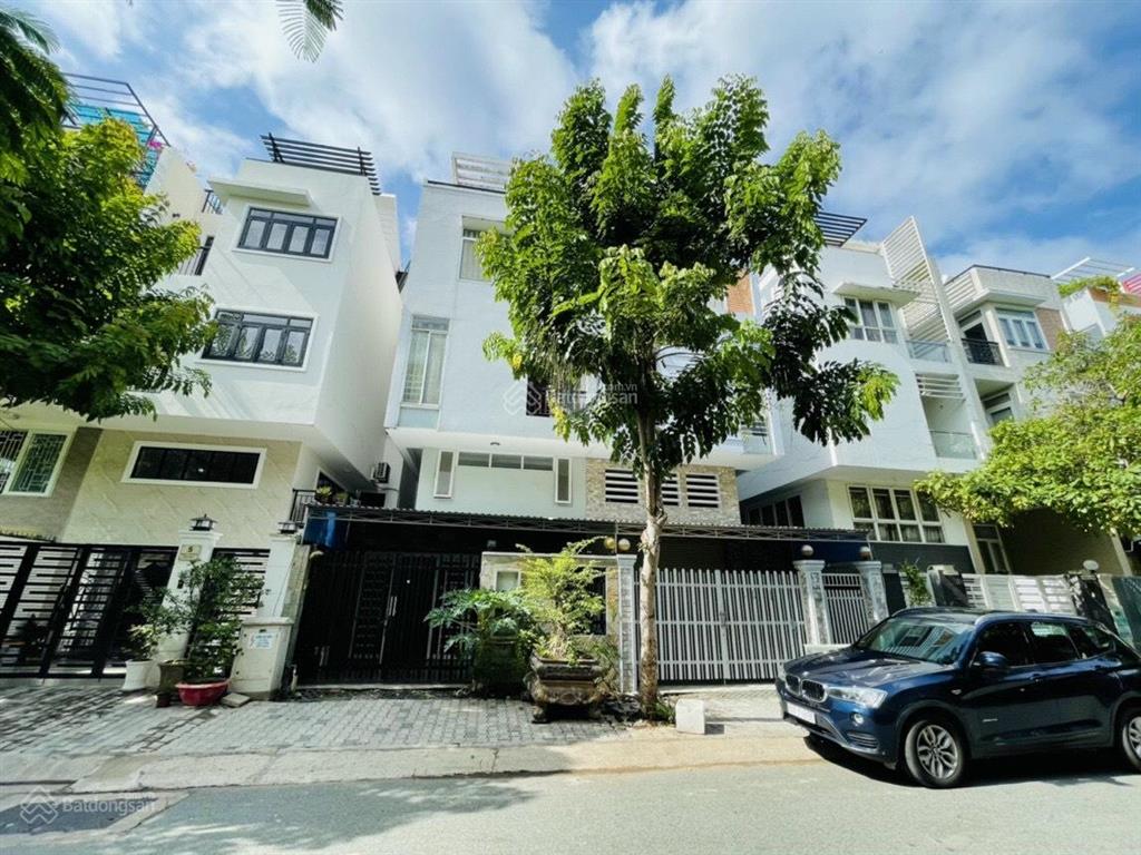 Hàng ngộp chính chủ bán mặt tiền nhà phố dt 6 x 22m (132m2) giá 17 tỷ, phú mỹ vạn phát hưng q.7