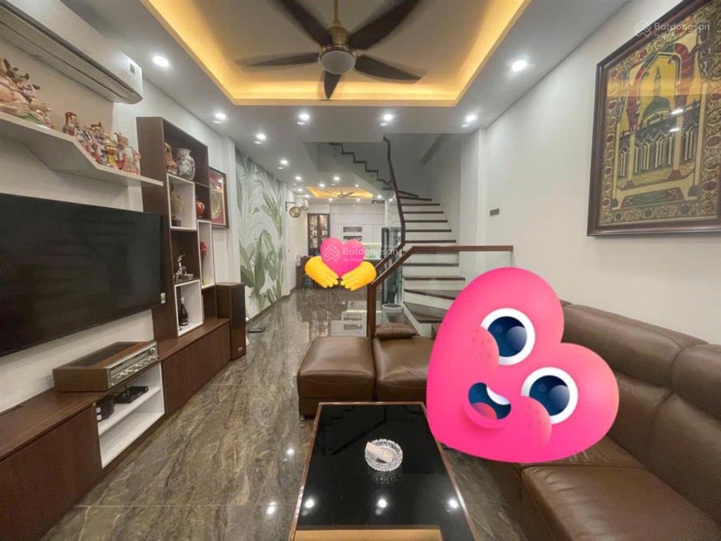 Nhà 6 tầng 64m2 phố hồng tiến, nguyễn văn cừ, long biên. cạnh trường học, ô tô đỗ, giá bán 17.7 tỷ