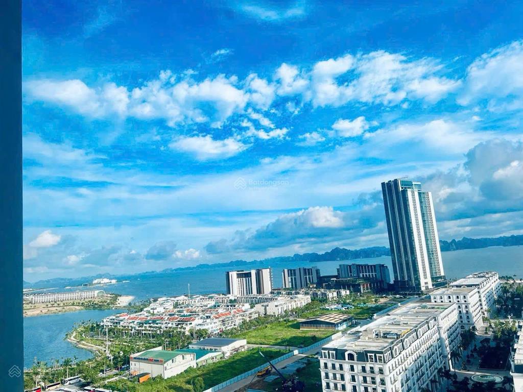 Bán căn hộ 2pn icon40 hạ long view trực diện biển bãi cháy
