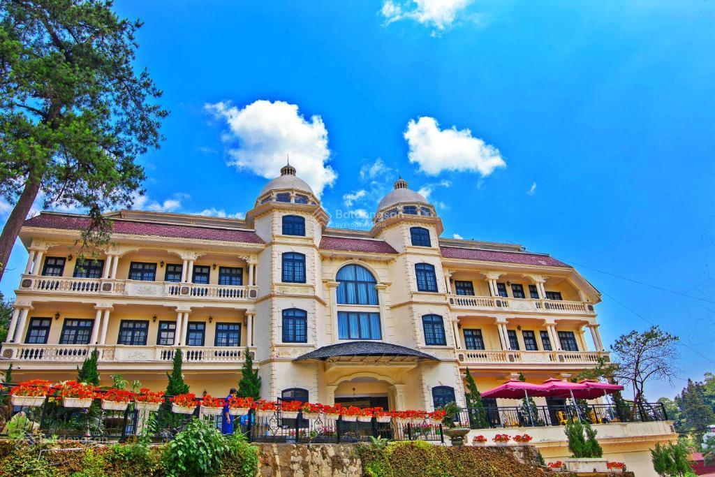 Bán khách sạn 3 sao trung tâm sapa 50 phòng sang trọng vị trí vàng, dòng tiền sẵn chỉ 235 tỷ