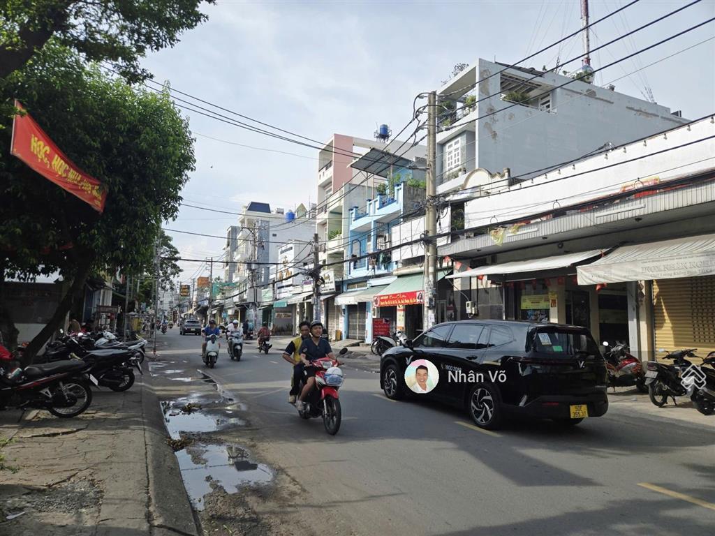 Mặt tiền kinh doanh sầm uất, đối diện chợ bình trị đông, công nhận xd đủ 4x22m, giá 9.8 tỷ tl