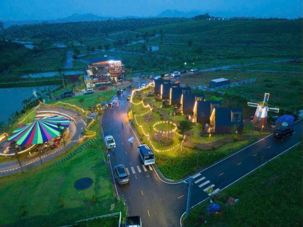 chủ ngộp cần bán gấp lại lô đất nghỉ dưỡng view hồ sổ sẵn