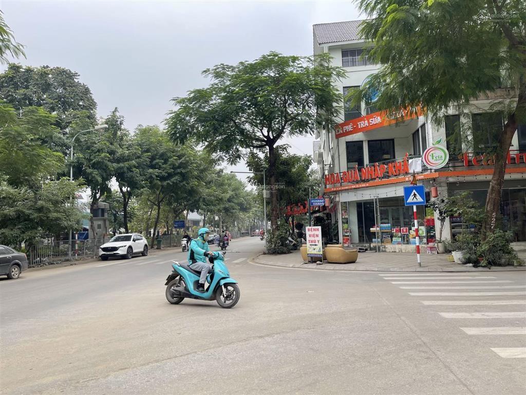 CẦN BÁN GẤP NHÀ TRỤC CHÍNH KINH DOANH KHU C GELEXIMCO. TRUNG TÂM TIỆN ÍCH GẦN AEON MALL HÀ ĐÔNG. 0975623555