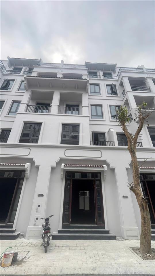 Bán căn liền kề 63m2 giá 17 tỷ bao phí. cần bán gấp trong tuần