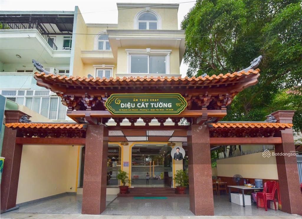 Cần bán nhà hàng chay mt huỳnh lan khanh, quận tân bình 10x20m 4 tầng 50 tỷ