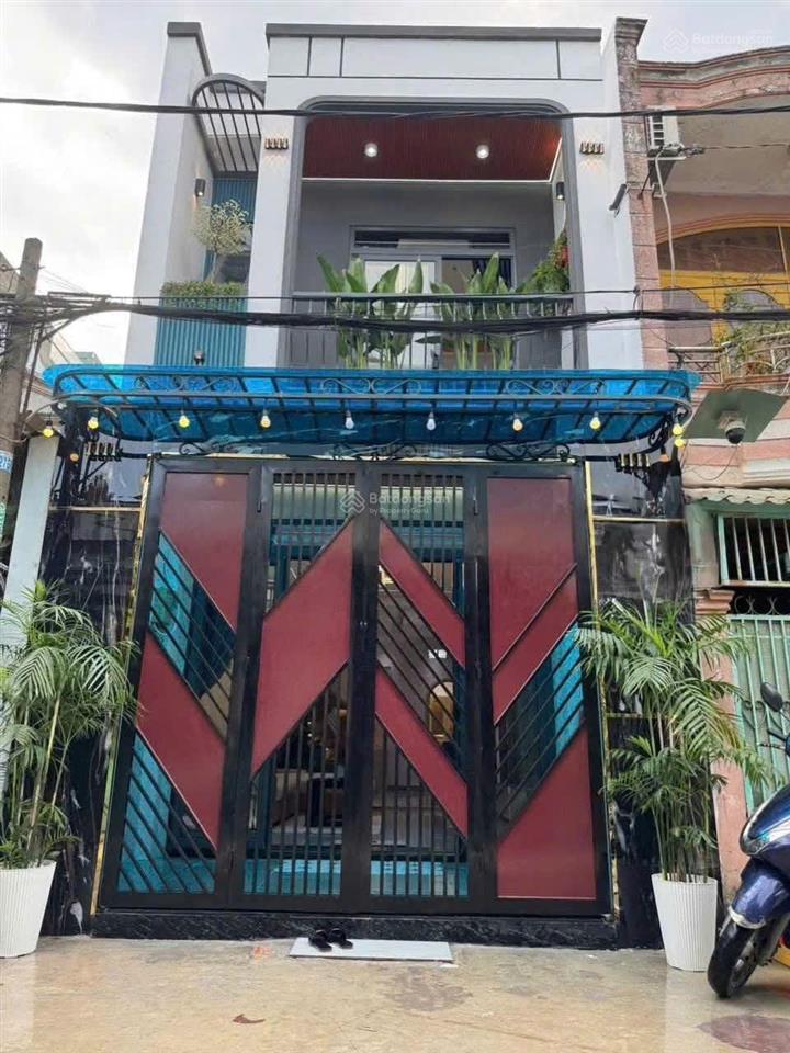 Nhà chính chủ hẻm xe hơi thông kế trường mầm non bé xinh xã hưng long 80m²