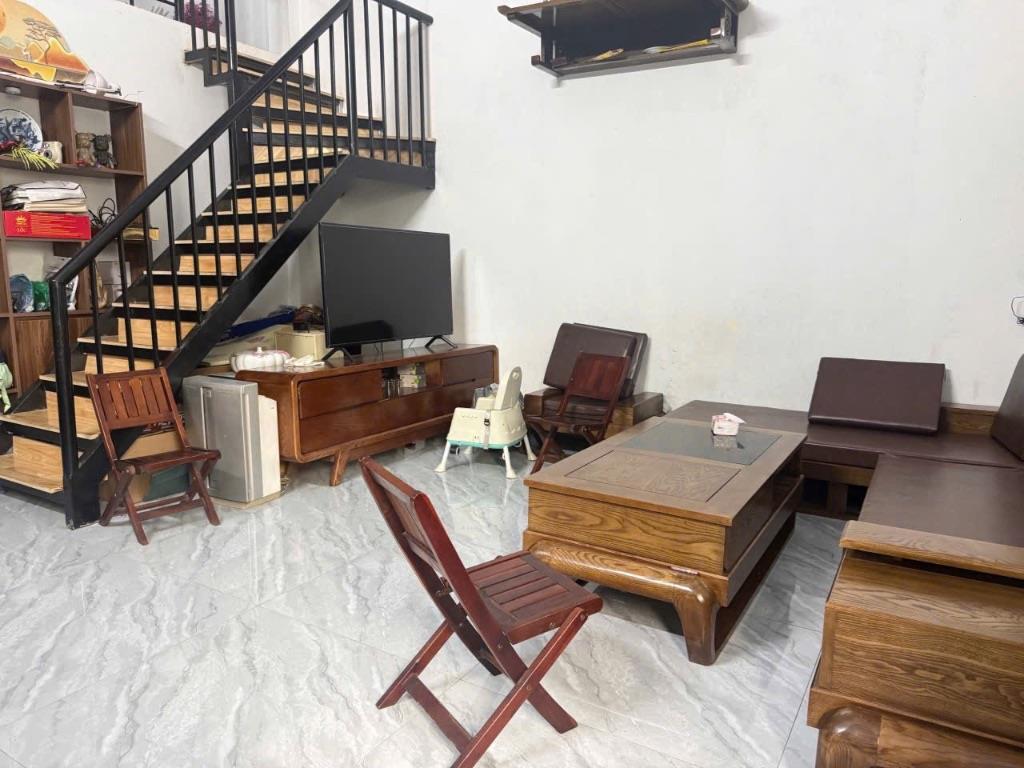 Bán nhà C4 Thuỵ Hà, Bắc Hồng, Đông Anh. Nhà mới, đầy đủ tiện nghi, đường nhựa vào tận cửa