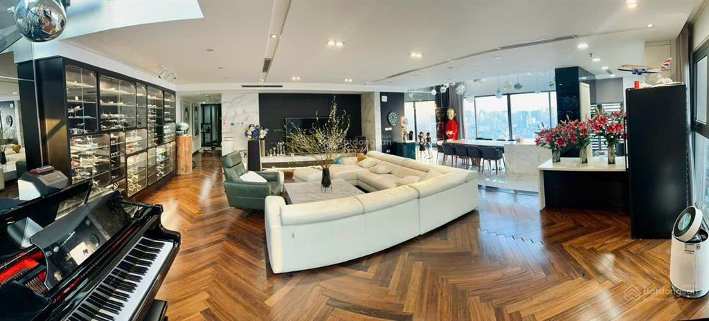 Chính chủ gửi bán căn duplex 335m2 5 ngủ 4 wc flc cầu giấy, nội thất 5 sao chủ làm tâm huyết