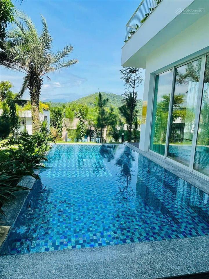 Bán biệt thự 250m venus flamingo đại lải resort, view bao trọn thung lũng, nội thất sịn sò, ở ngay