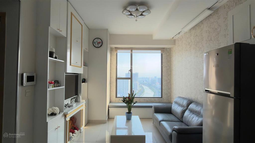 Cần bán ch 2 pn, 1 wc river gate full nội thất giá 5,9 tỷ, tầng cao. dung 0916 020 ***