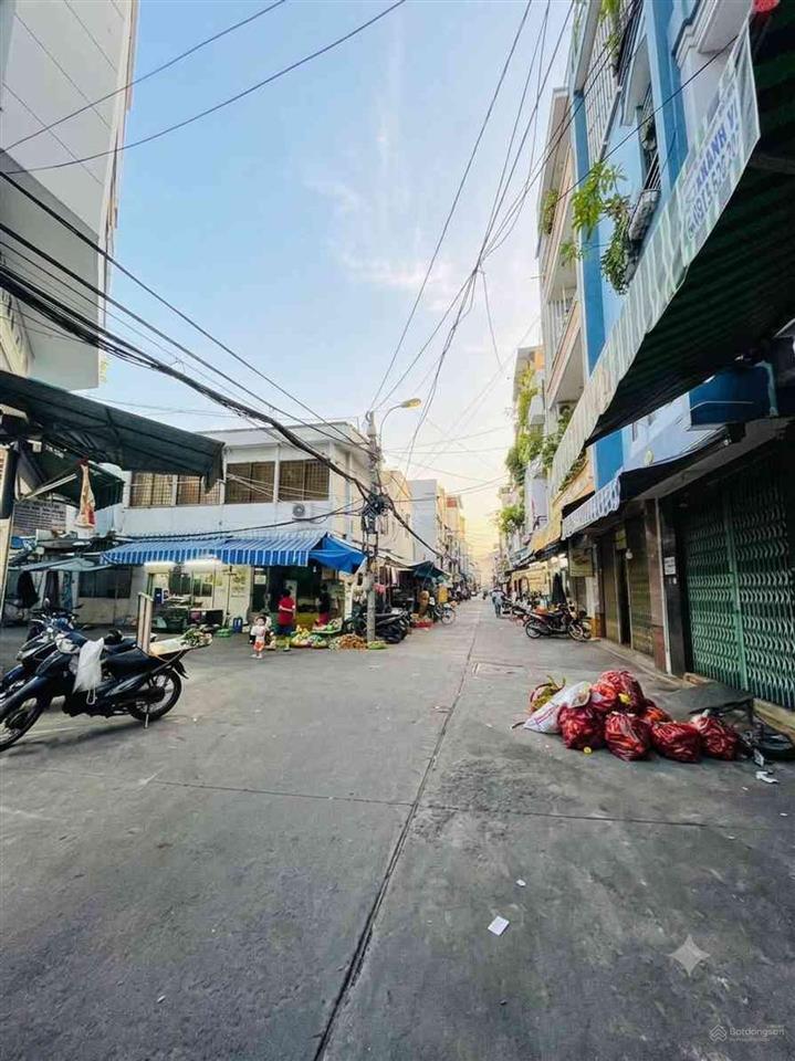 Nhỉnh 9 tỷ. mặt tiền kinh doanh ngay chợ rạch ông