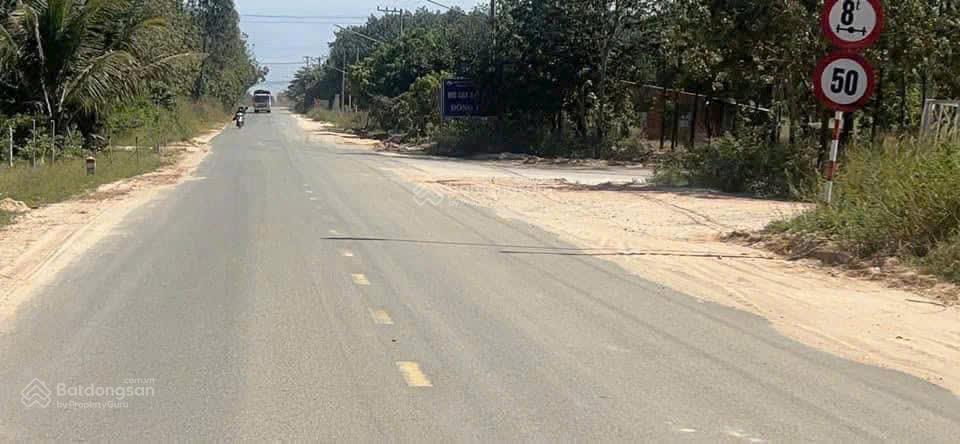 Bán 32000m2 đất đt 749b, minh hòa gần hồ dầu tiếng sẵn 300m2 thổ cư giá 27 tỷ có thương lượng