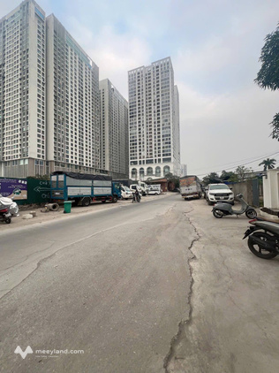 Bán biệt thự đường Nguyễn Xiển, 220m2, 4 tầng, mặt tiền 10m
