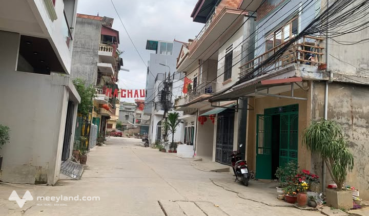 Bán đất mặt ngõ Hợp Giang, gần sân vận động cũ