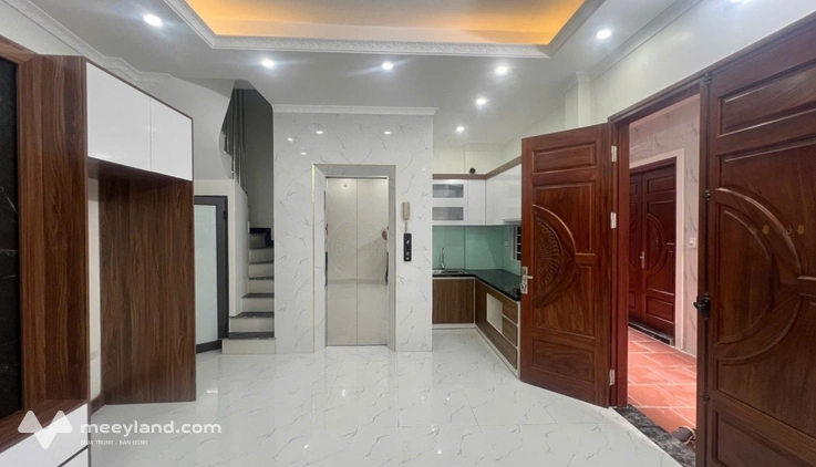Bán nhà Đại Cát - Bắc Từ Liêm – 5 tầng – thang máy – ô tô đỗ cổng