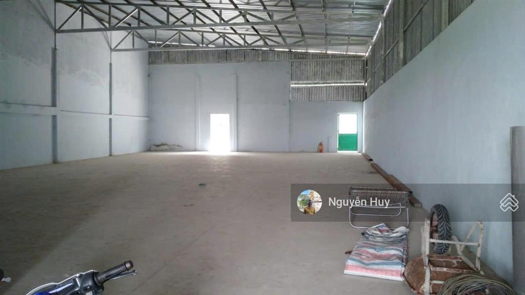 Bán kho, nhà xưởng tại mặt tiền trần đại nghĩa, giá 14 tỷ, dt 500m2 0909 913 ***
