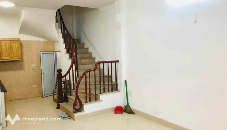 Nhà 5 tầng cho thuê ngõ 169 Hoàng Mai - Gần Đền Lừ