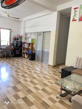 Bán chung cư C2 – Ngay sau bưu điện tỉnh, đối diện công viên
