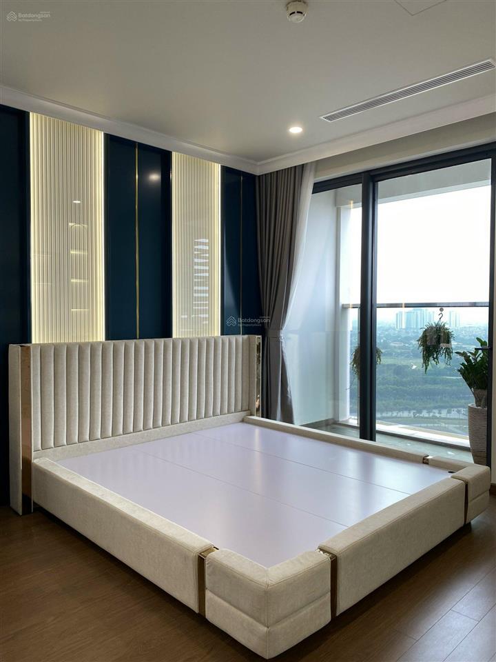 Chuyển nhượng căn hộ 3 ngủ full đồ nội thất, điện tử & lạnh đồ đẹp tầng 25 căn góc view công viên