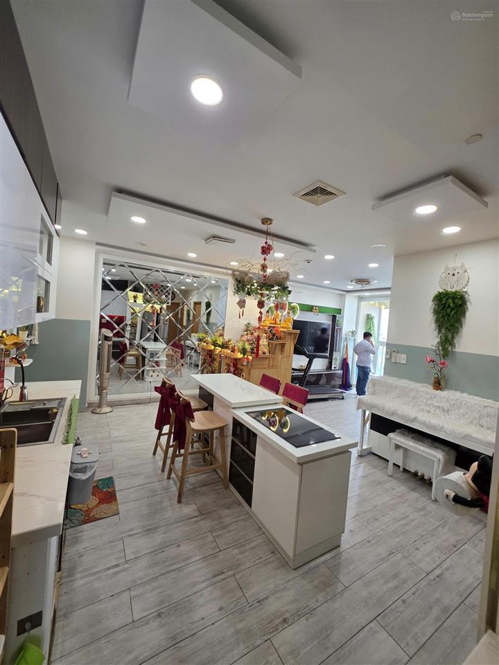 Cần bán căn hộ tara residence 3pn 2wc 95m2 đã có sổ tầng thấp full nội thất giá bán 4,850 tỷ