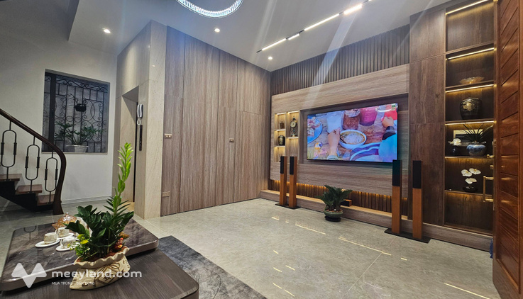 Bạch Mai - Nhà 6 tầng thang máy, 50m2, full nội thất tiền tỷ - Chỉ 15m ra phố