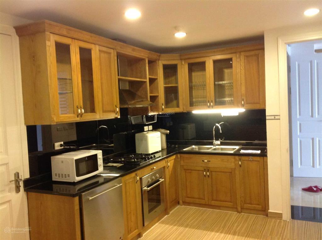 Tôi cần bán chcc lạc hồng, tây hồ, 76.6m2, 2pn, giá 6.1 tỷ. 0981 545 ***