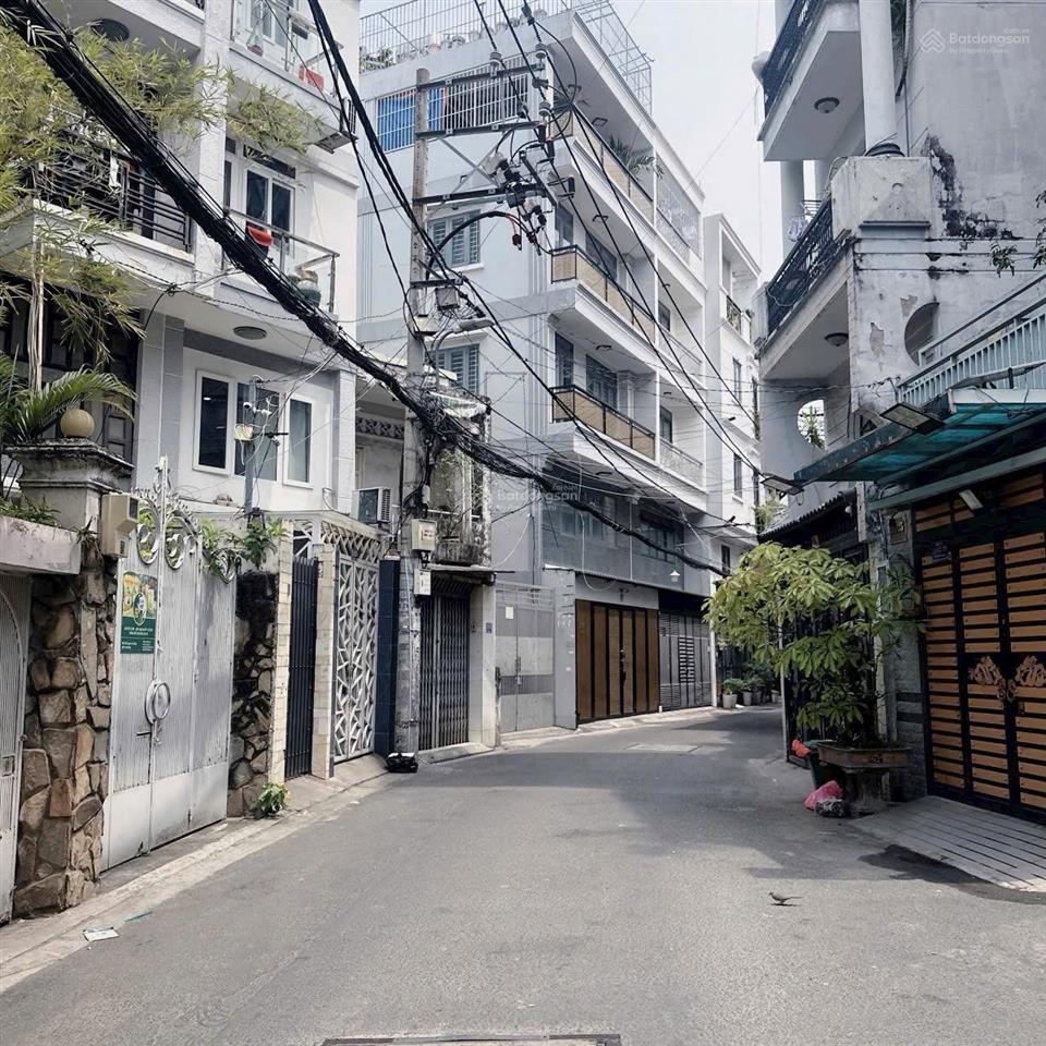 Nhà riêng 3pn, 3wc, 5,3 tỷ ở hoàng hoa thám, phú nhuận, trệt 3 lầu đúc btct, hoàn công đủ. dtsd92m2