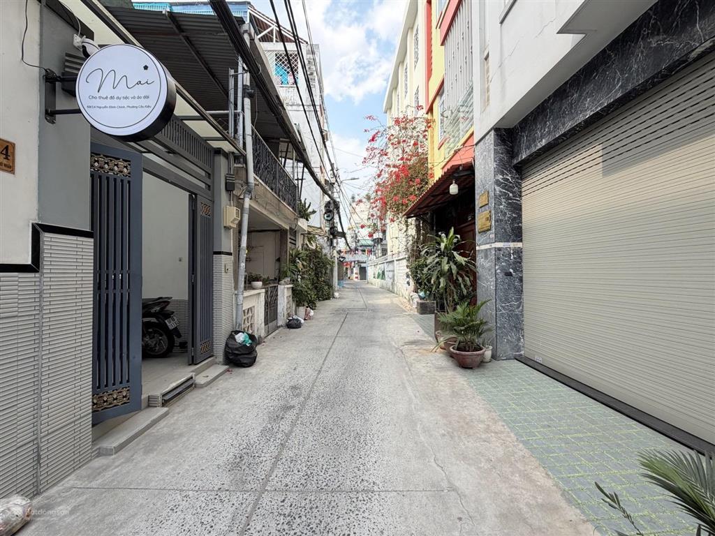 Thông nguyễn văn trỗi, nguyễn trọng tuyển, p15, phú nhuận 44m² sổ đẹp hẻm ô tô