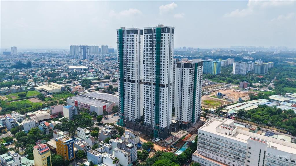 Full hàng cđt green skyline. bàn giao full nội thất. nhận nhà q4/2026. htls 24 tháng. ck 10%