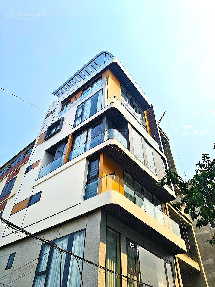Khu vip nguyễn sơn long biên 77m lô góc 6 tầng gara 2 ô tô giá rẻ 20 tỷ.
