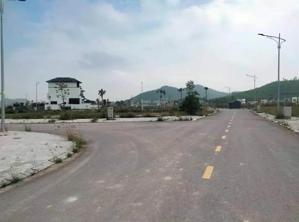 Chính chủ bán đất mặt bằng 520 đồng nhưng