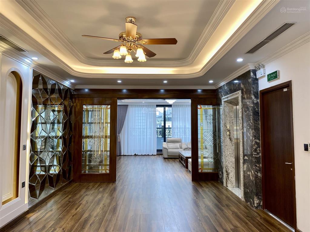 Chính chủ bán tòa văn phòng 120m2x9t cực vip phố nguyễn hoàng, mai dịch, cầu giấy