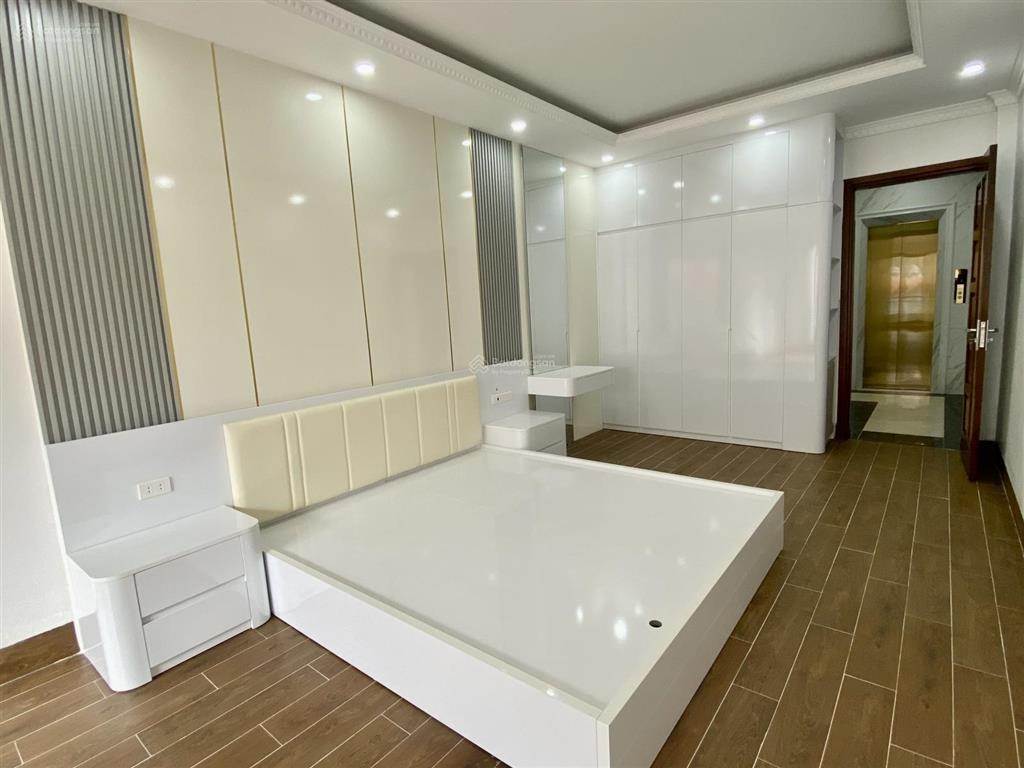 Bán nhà 48m2x7 tầng thang máy cực đẹp phố trần quốc vượng, thoáng trước sau, gần công viên cầu giấy