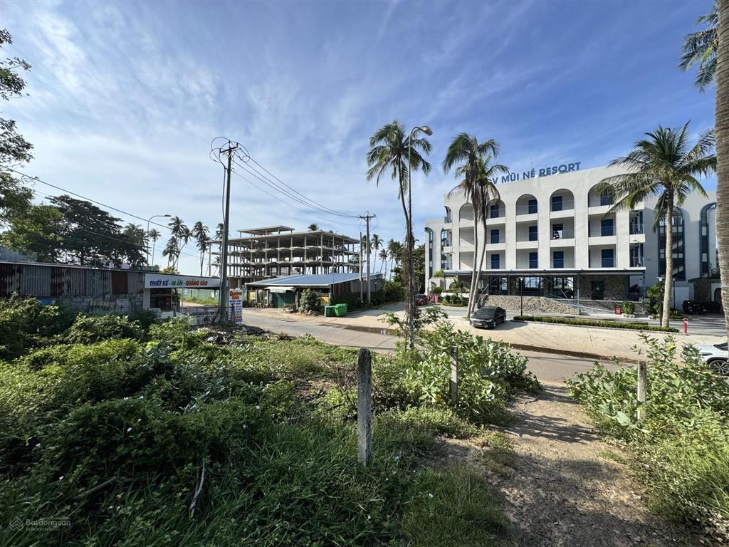Bán 215m thổ cư view biển mặt tiền huỳnh thúc kháng, mũi né