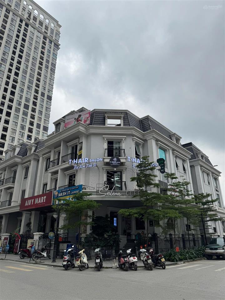 Gia đình cần bán gấp biệt thự ciputra 150m2 3 tầng 1 hầm. 0945 289 ***