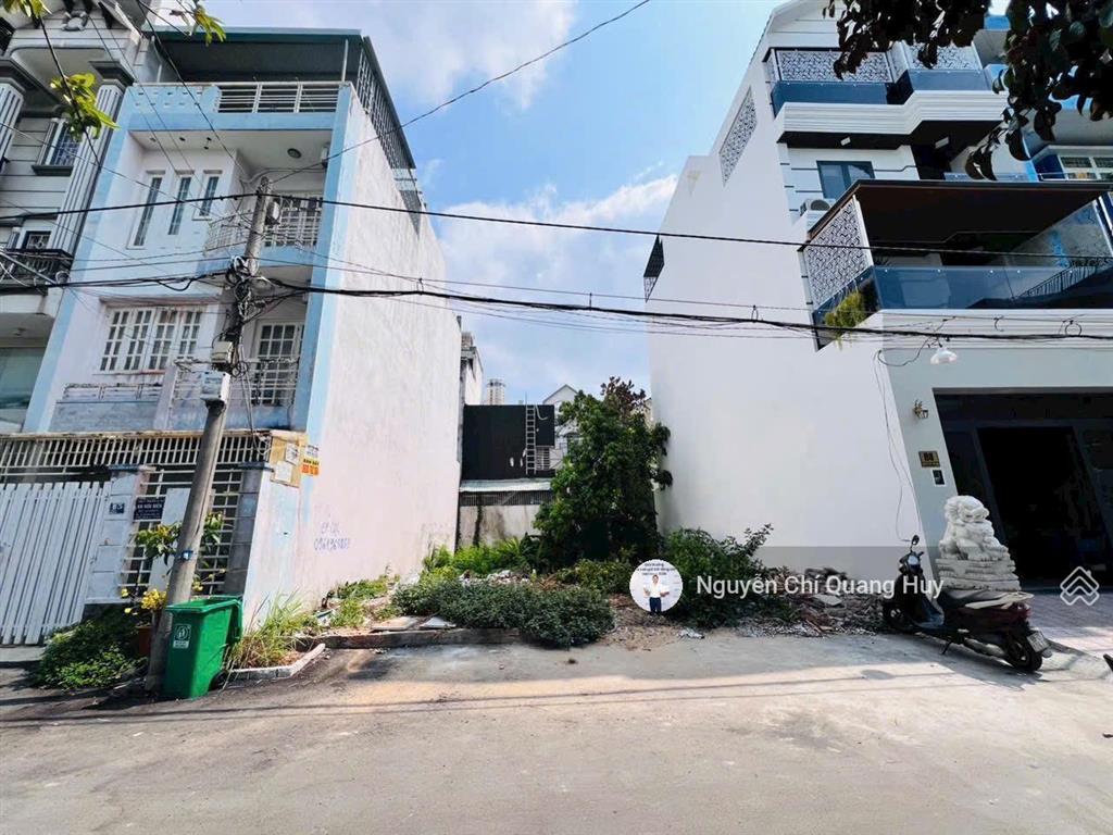 Lô đất vị trí cực đẹp đường rộng 10m khu dân cư hoàng quốc việt 5m x 16m gpxd 5 tầng giá 8,5 tỷ