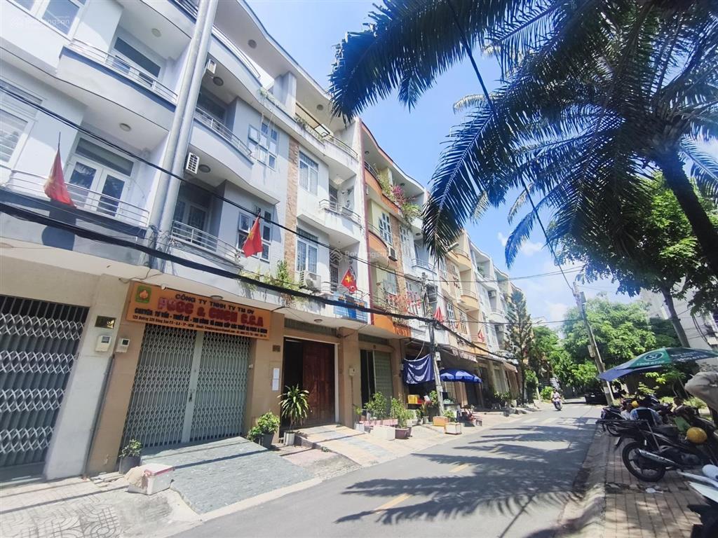Bán nhà tạ quang bửu bông sao 4 tầng hoàn công đủ, 4x16m, chị hơn 11 tỷ